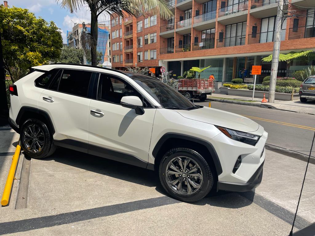 TOYOTA RAV 4 LIMITED 2022 HIBRIDA BLINDADA II PLUS