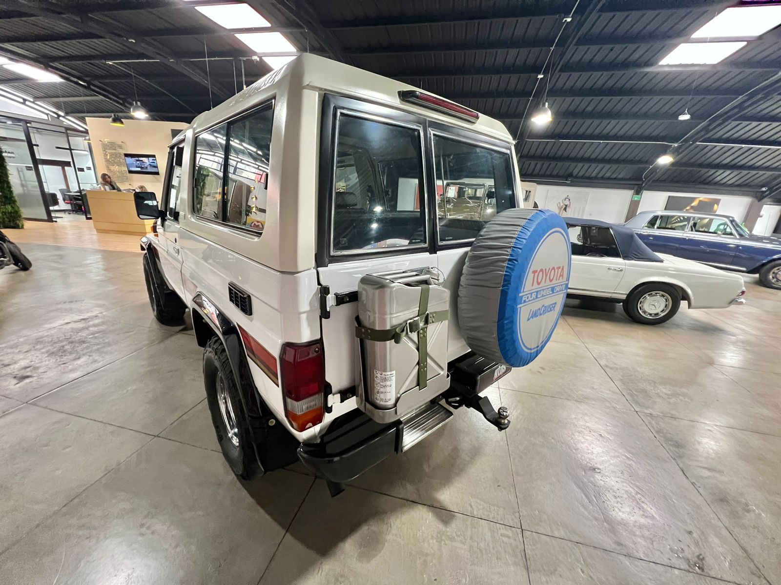 Toyota Land Cruiser   FJ73  Árabe 1985