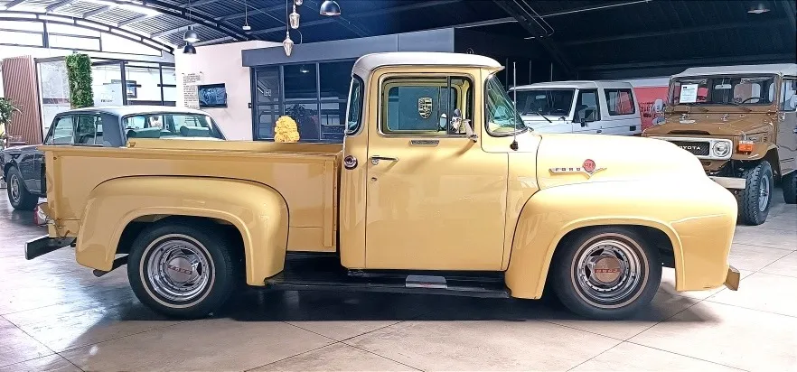Ford F-100 F-100 Custom Cab