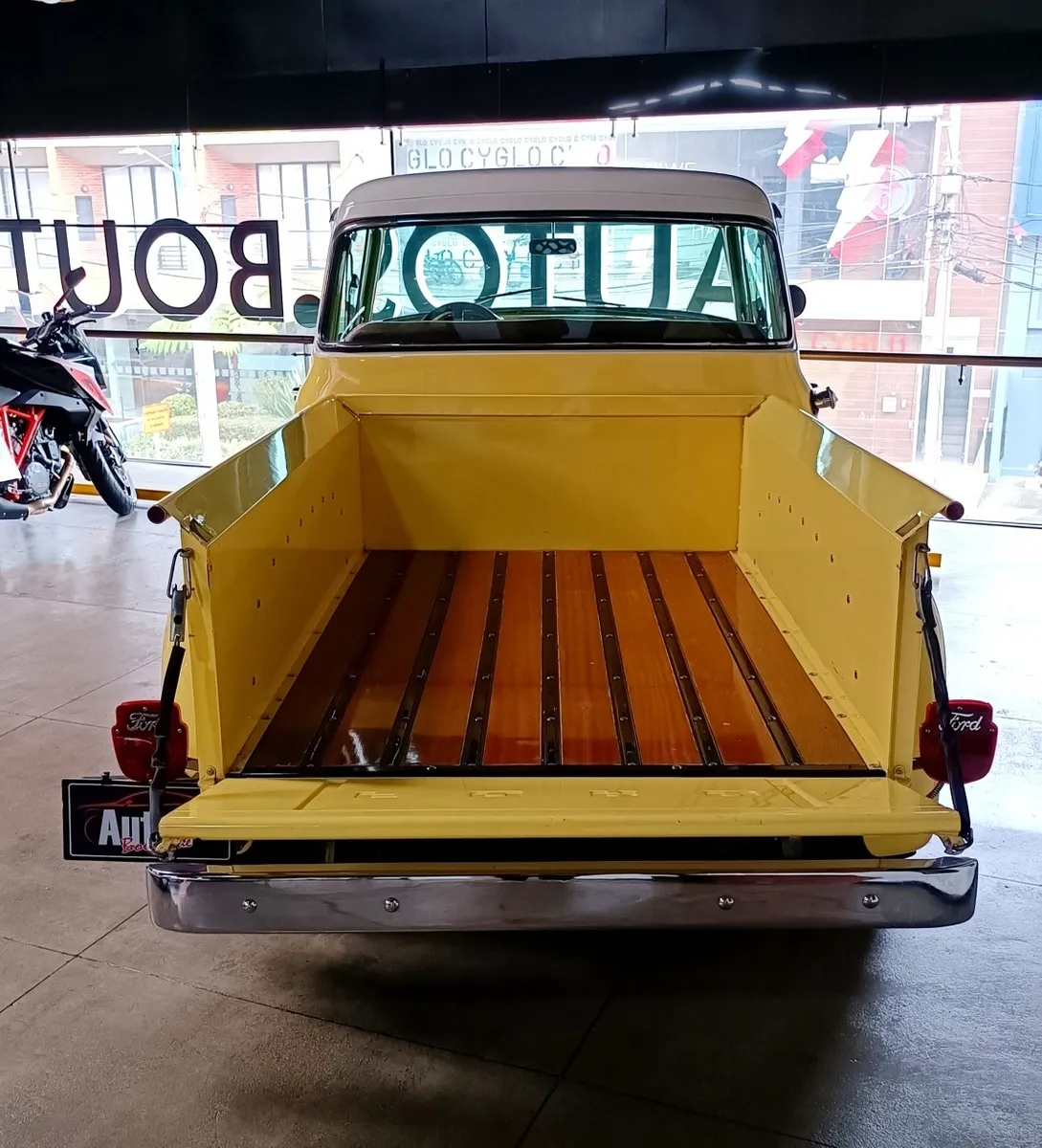 Ford F-100 F-100 Custom Cab