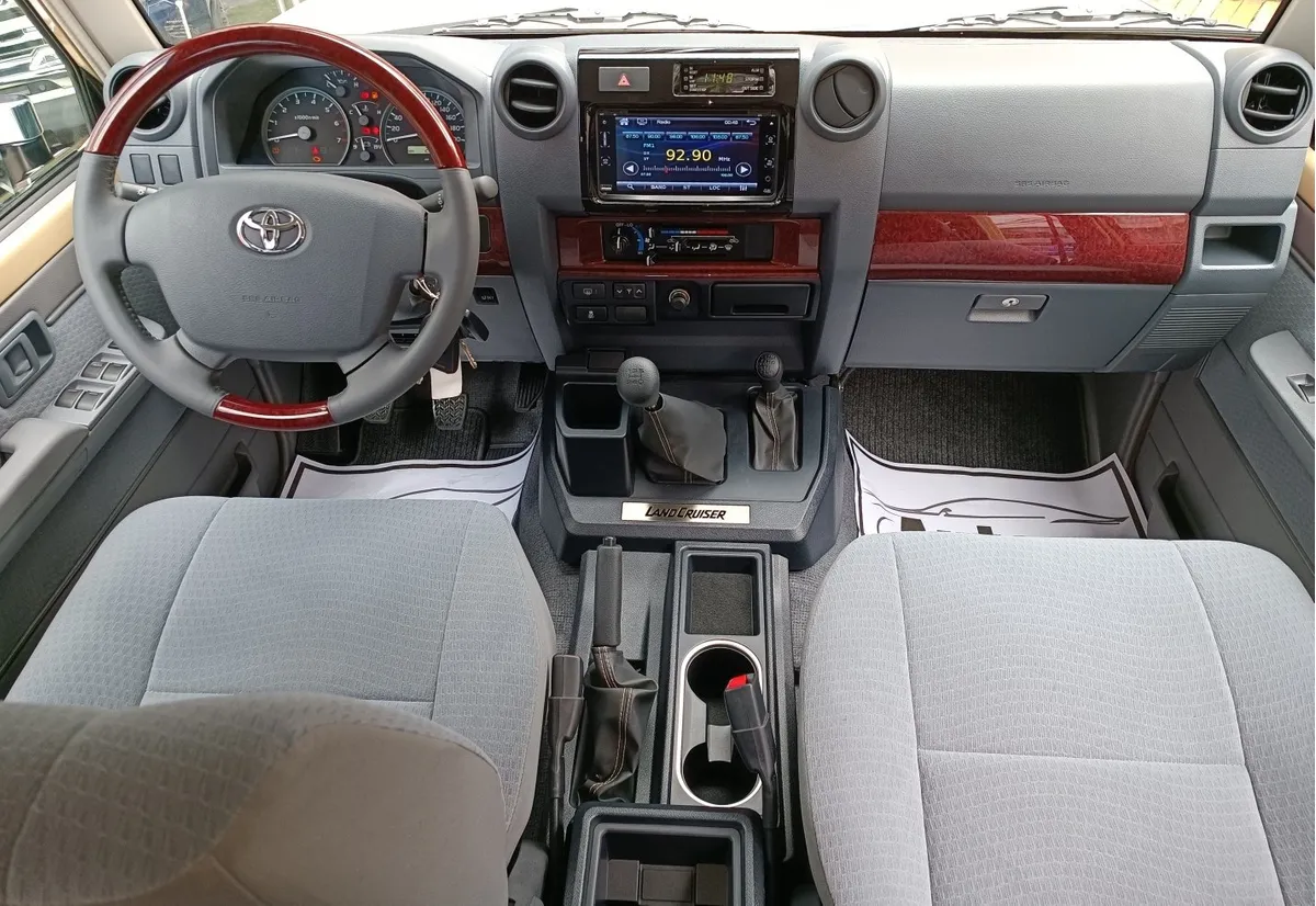 Toyota Land Cruiser Land Cruiser VDJ76 Modelo 2022