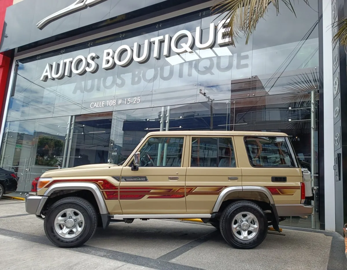 Toyota Land Cruiser Land Cruiser VDJ76 Modelo 2022