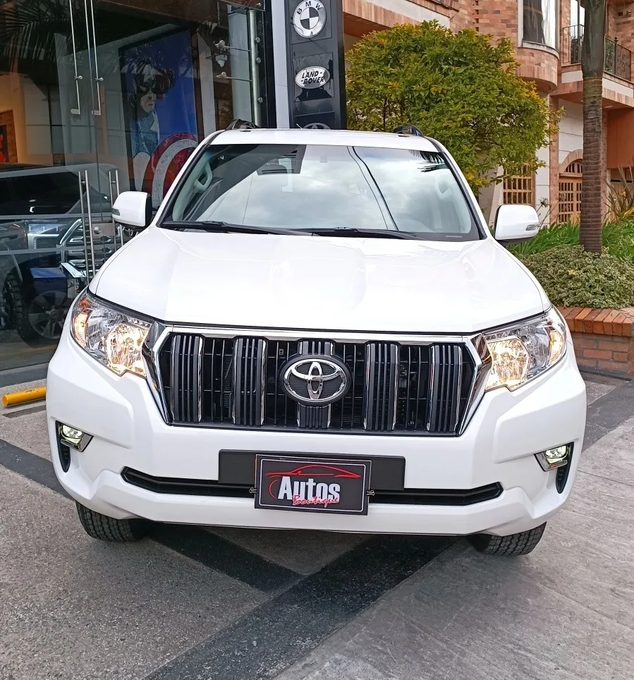 Toyota Prado TXL 4.0 Modelo 2022