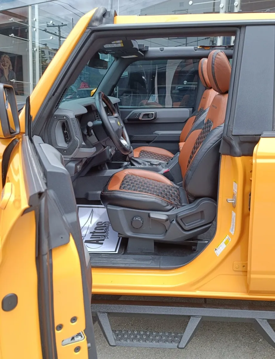 Ford Bronco 4 Puertas Modelo 2022