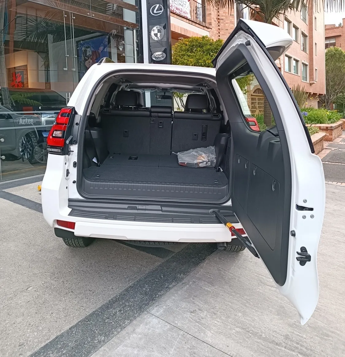 Toyota Prado TXL 4.0 Modelo 2022