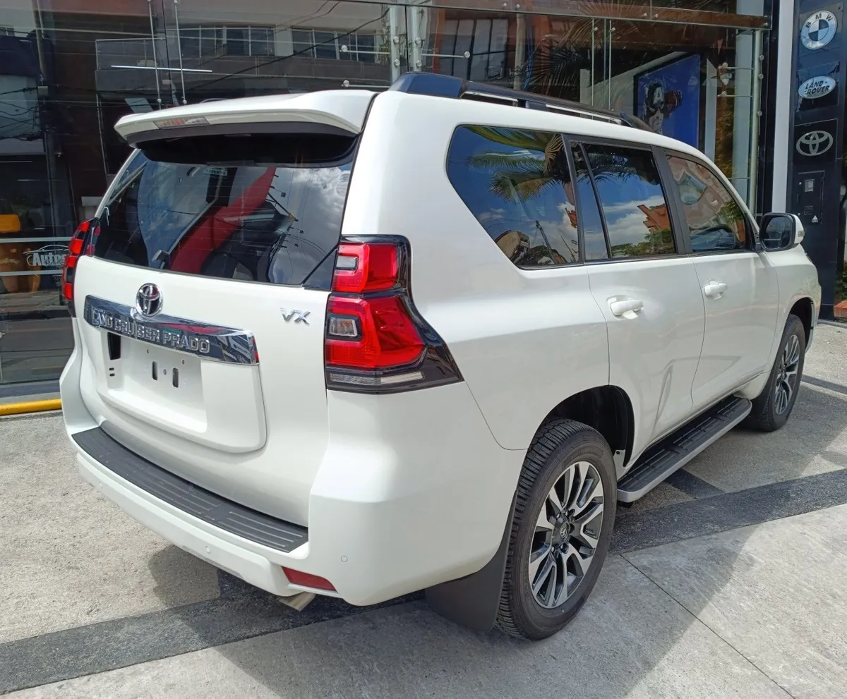 TOYOTA PRADO VX BLINDADA MODELO 2022