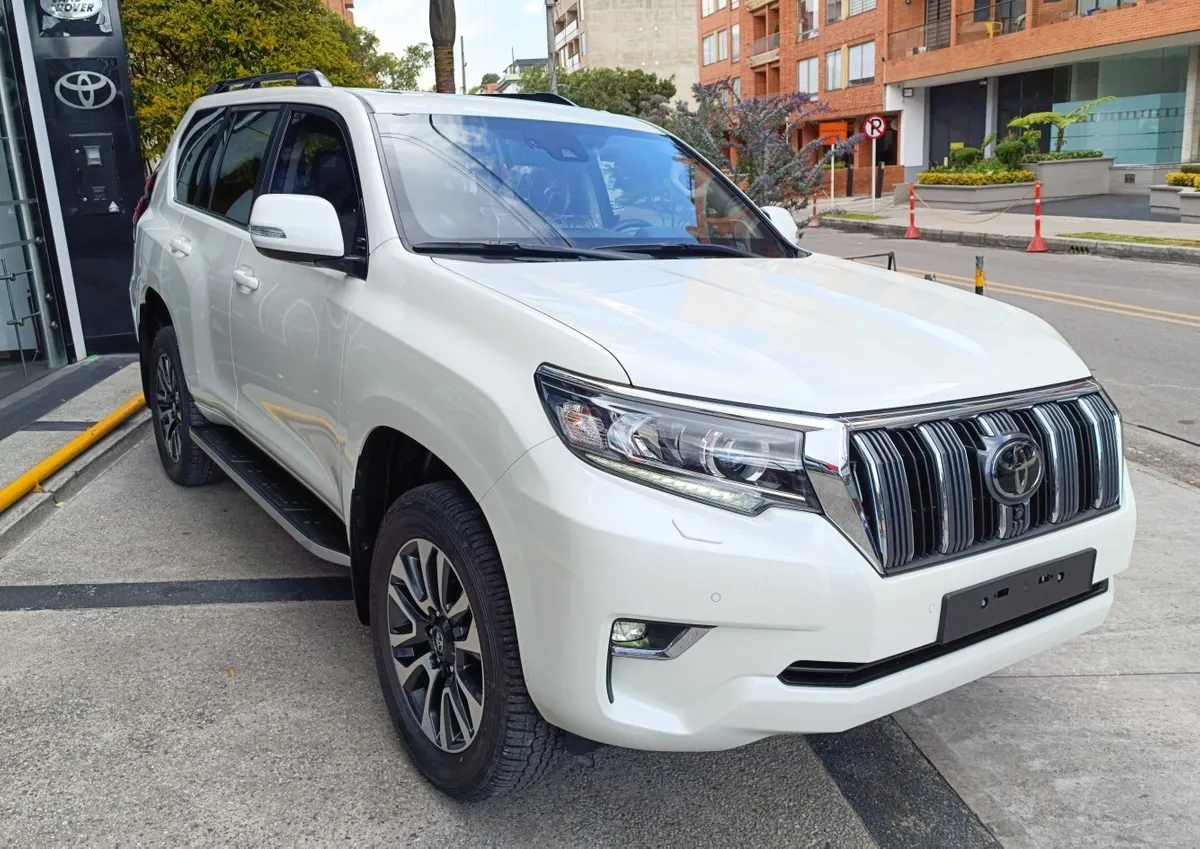 TOYOTA PRADO VX BLINDADA MODELO 2022