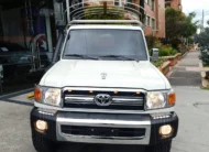Toyota Land Cruiser GRJ79 Estacas