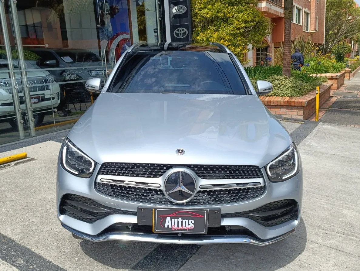 MERCEDES BENZ GLC 300e Modelo 2022