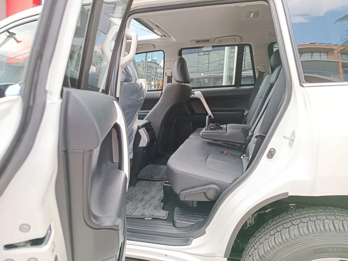 TOYOTA PRADO VX BLINDADA MODELO 2022