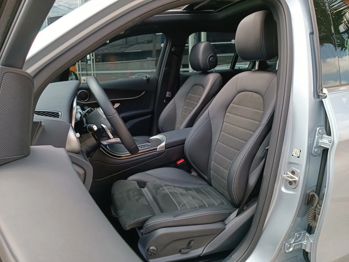 MERCEDES BENZ GLC 300e Modelo 2022