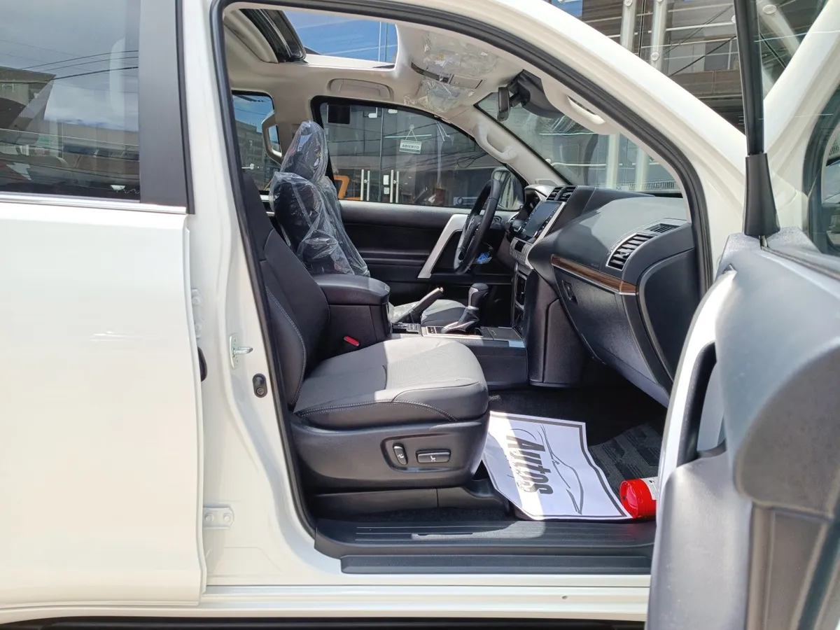 TOYOTA PRADO VX BLINDADA MODELO 2022