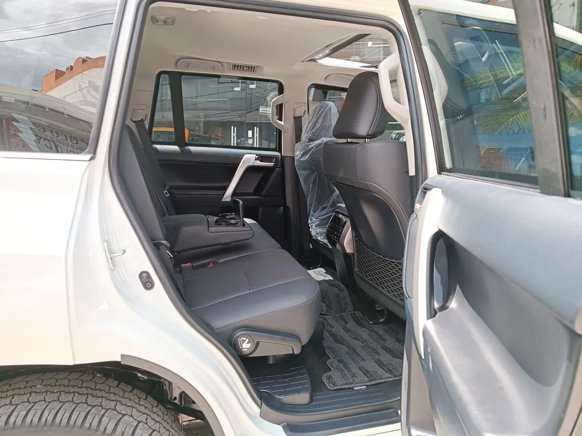 TOYOTA PRADO VX BLINDADA MODELO 2022