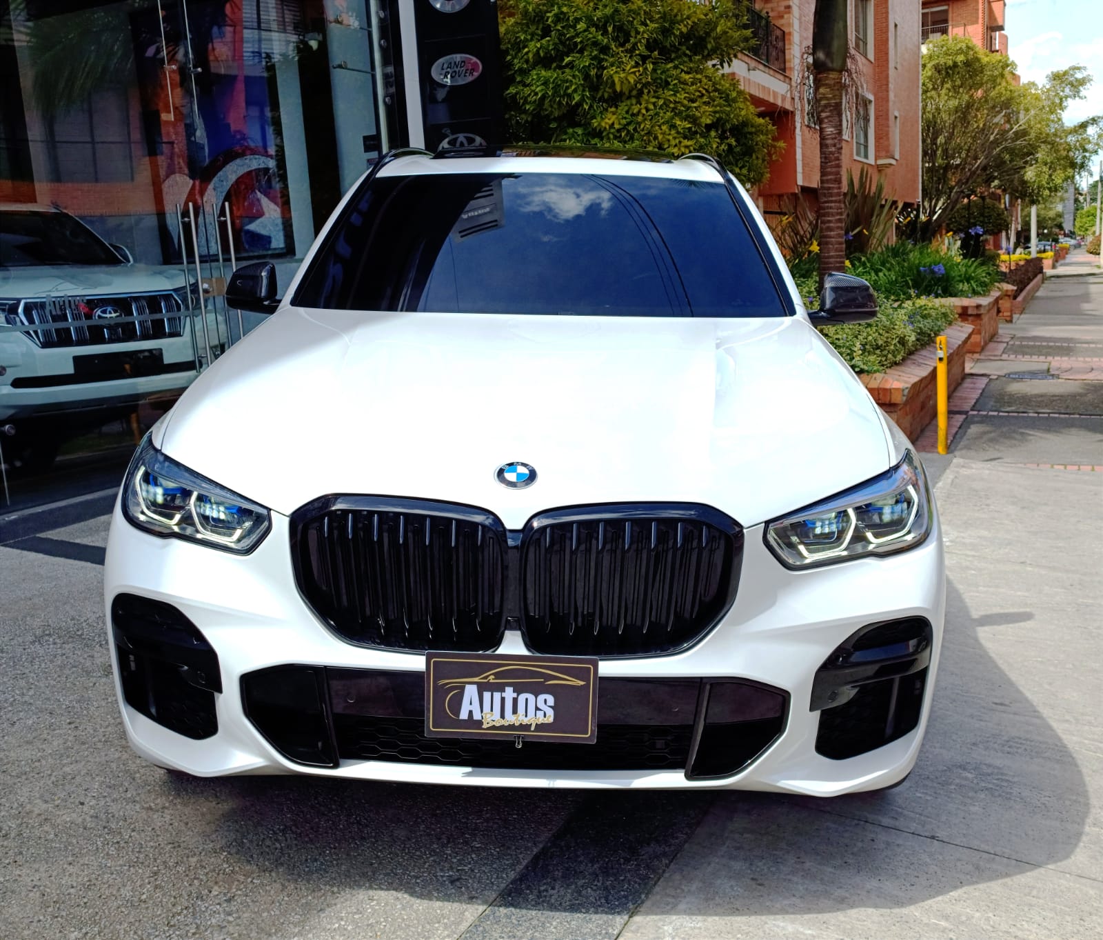 BMW X5 M50i Modelo 2023