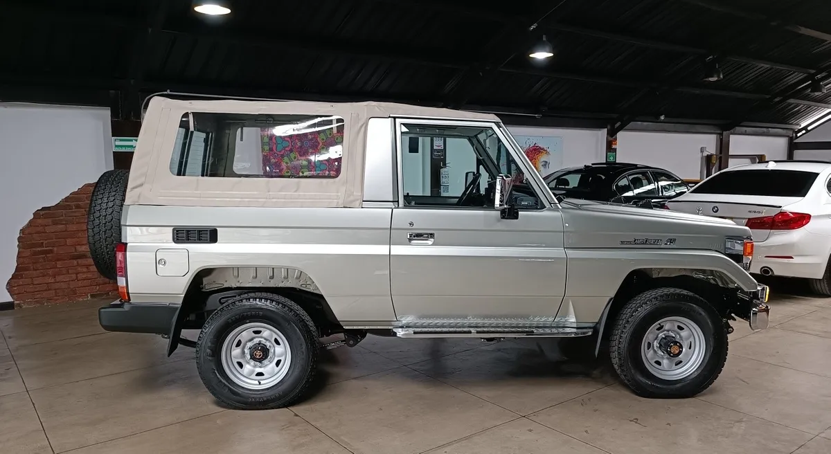 Toyota Land Cruiser 4.5 Fzj73