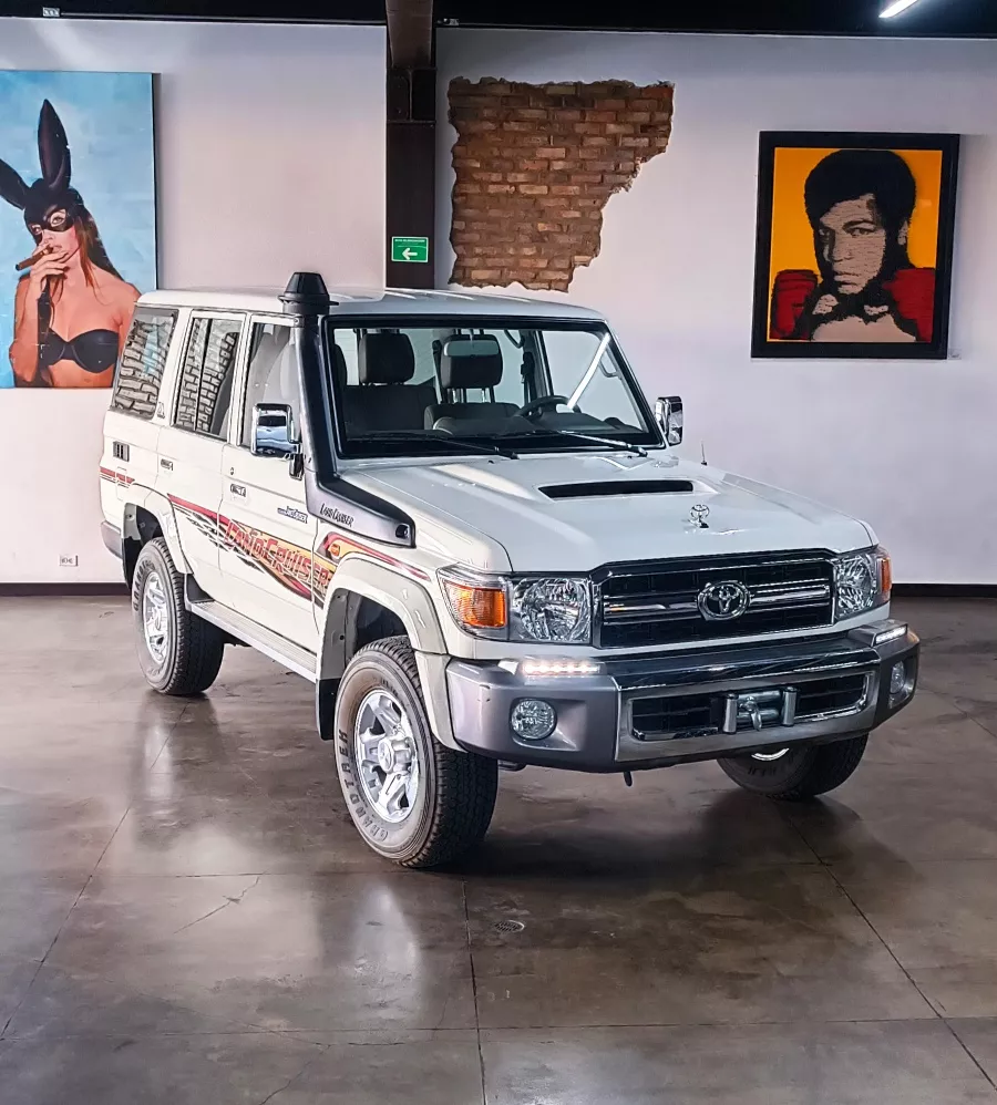 TOYOTA LAND CRUISER 4.5 DIESEL VDJ76