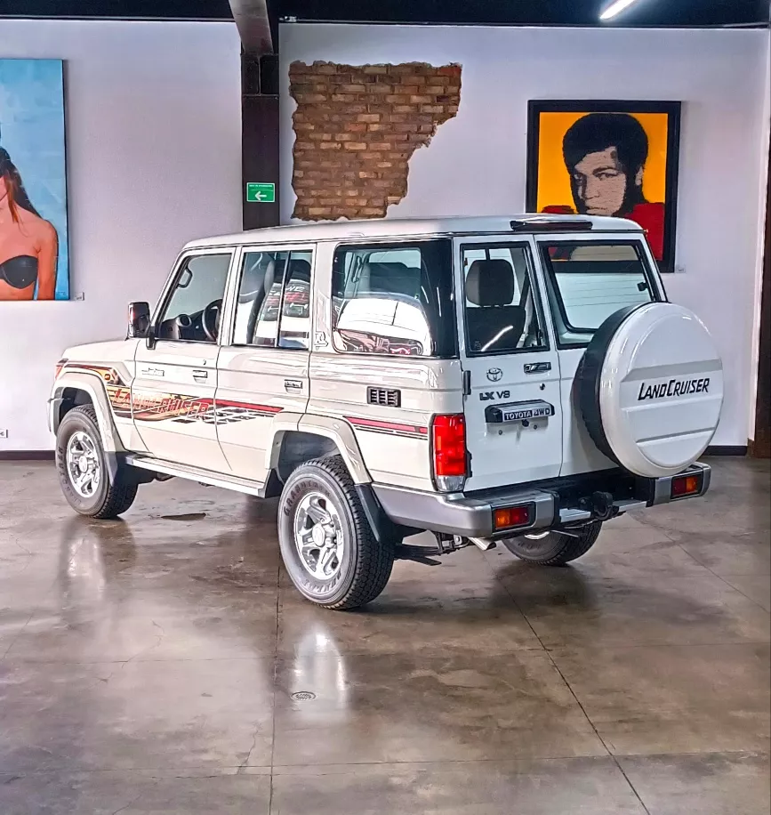 TOYOTA LAND CRUISER 4.5 DIESEL VDJ76
