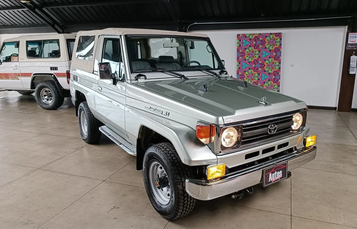Toyota Land Cruiser 4.5 Fzj73