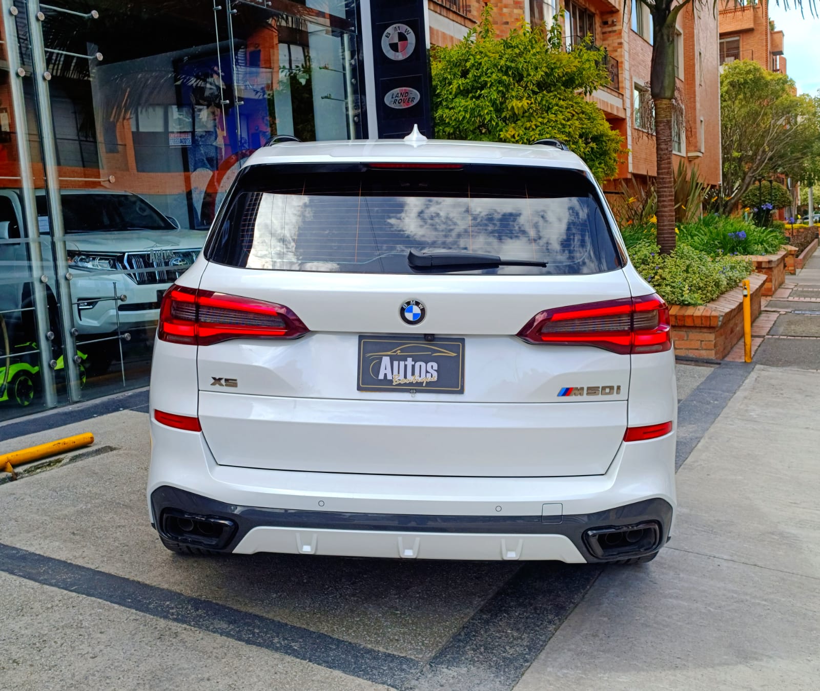BMW X5 M50i Modelo 2023