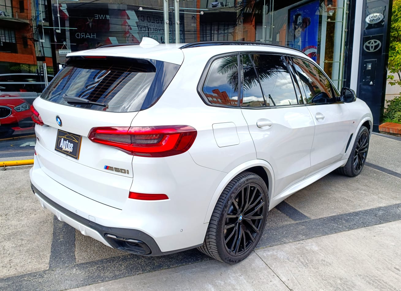 BMW X5 M50i Modelo 2023