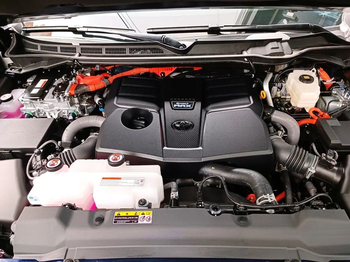 Toyota SEQUOIA LIMITED HIBRIDA Modelo 2023