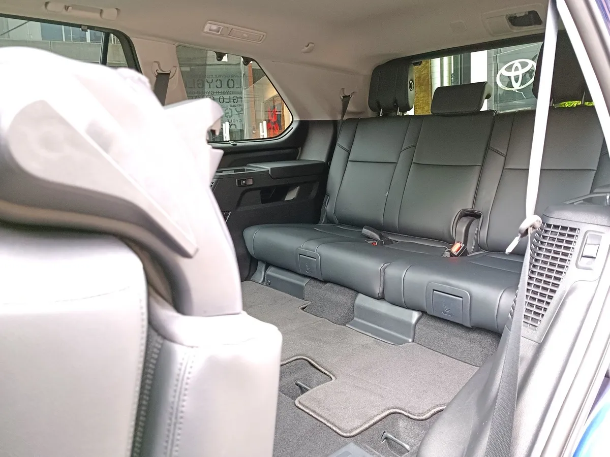 Toyota SEQUOIA LIMITED HIBRIDA Modelo 2023