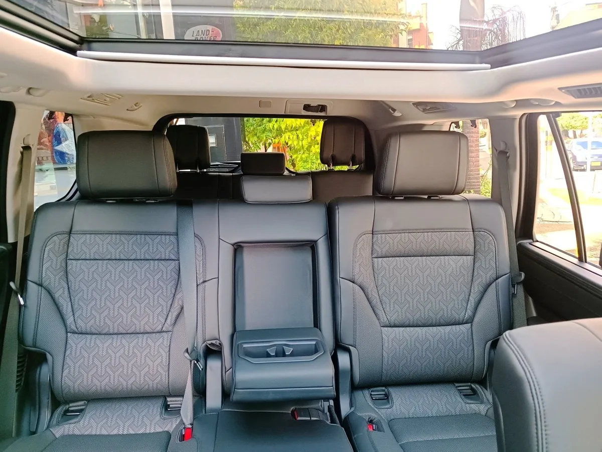 Toyota SEQUOIA LIMITED HIBRIDA Modelo 2023