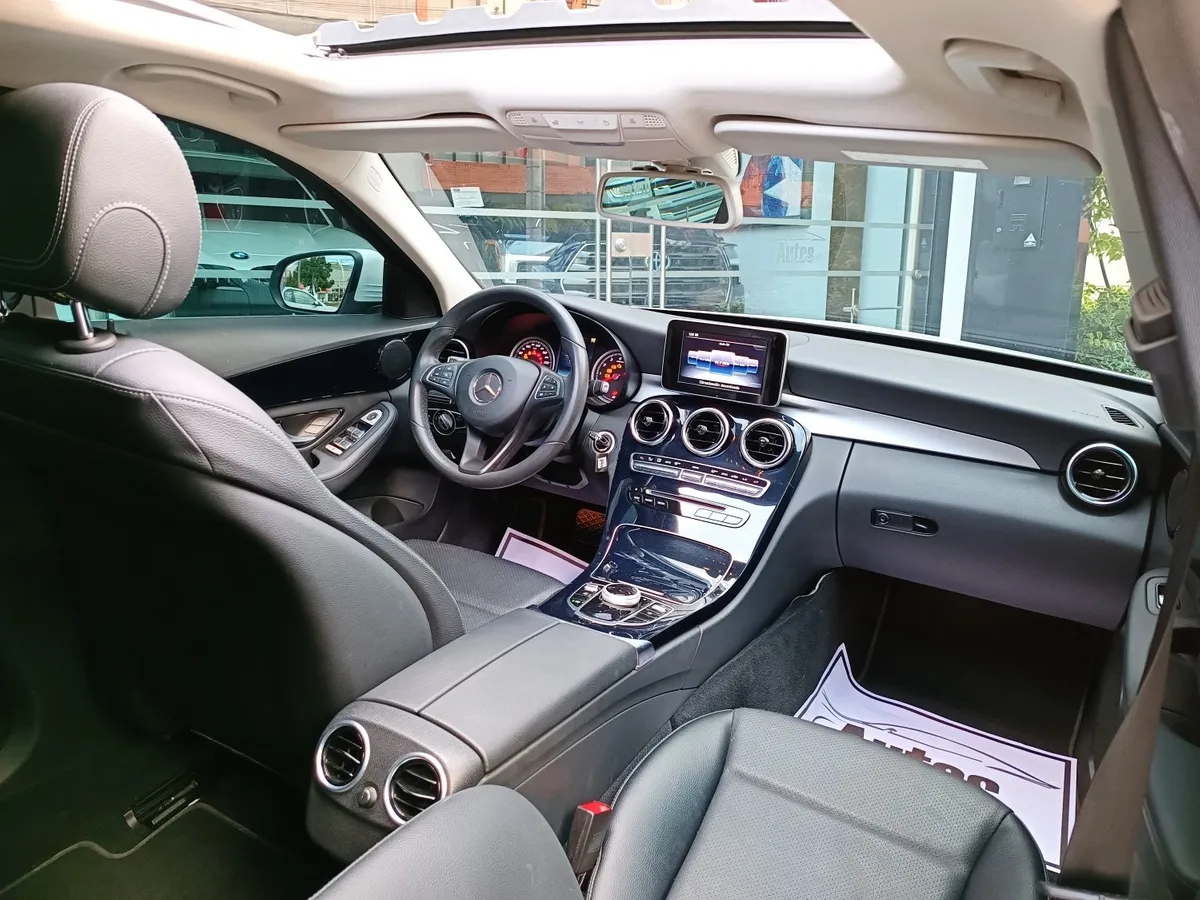 Mercedes Benz C180 Modelo 2017