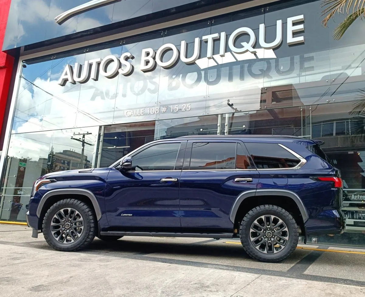 Toyota SEQUOIA LIMITED HIBRIDA Modelo 2023