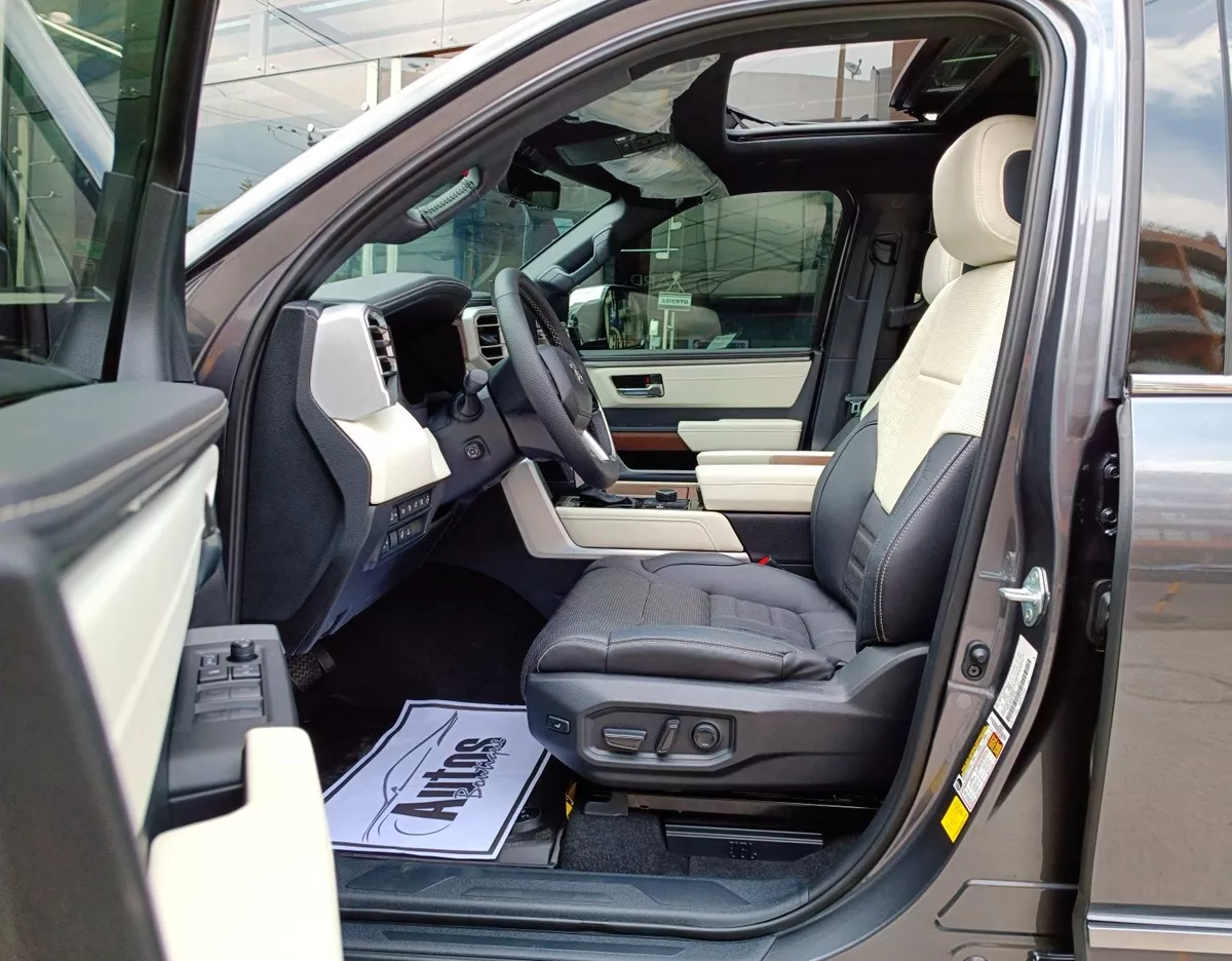 Toyota Tundra Capstone Hibrida Modelo 2022