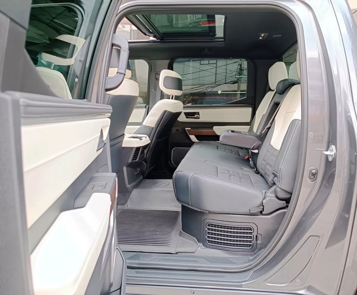 Toyota Tundra Capstone Hibrida Modelo 2022