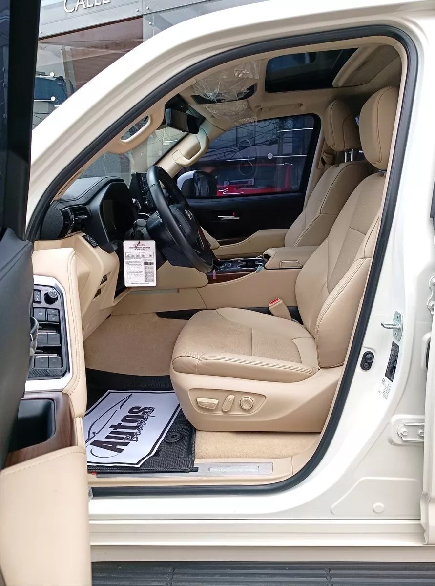 TOYOTA LAND CRUISER LC300 GXR 2022
