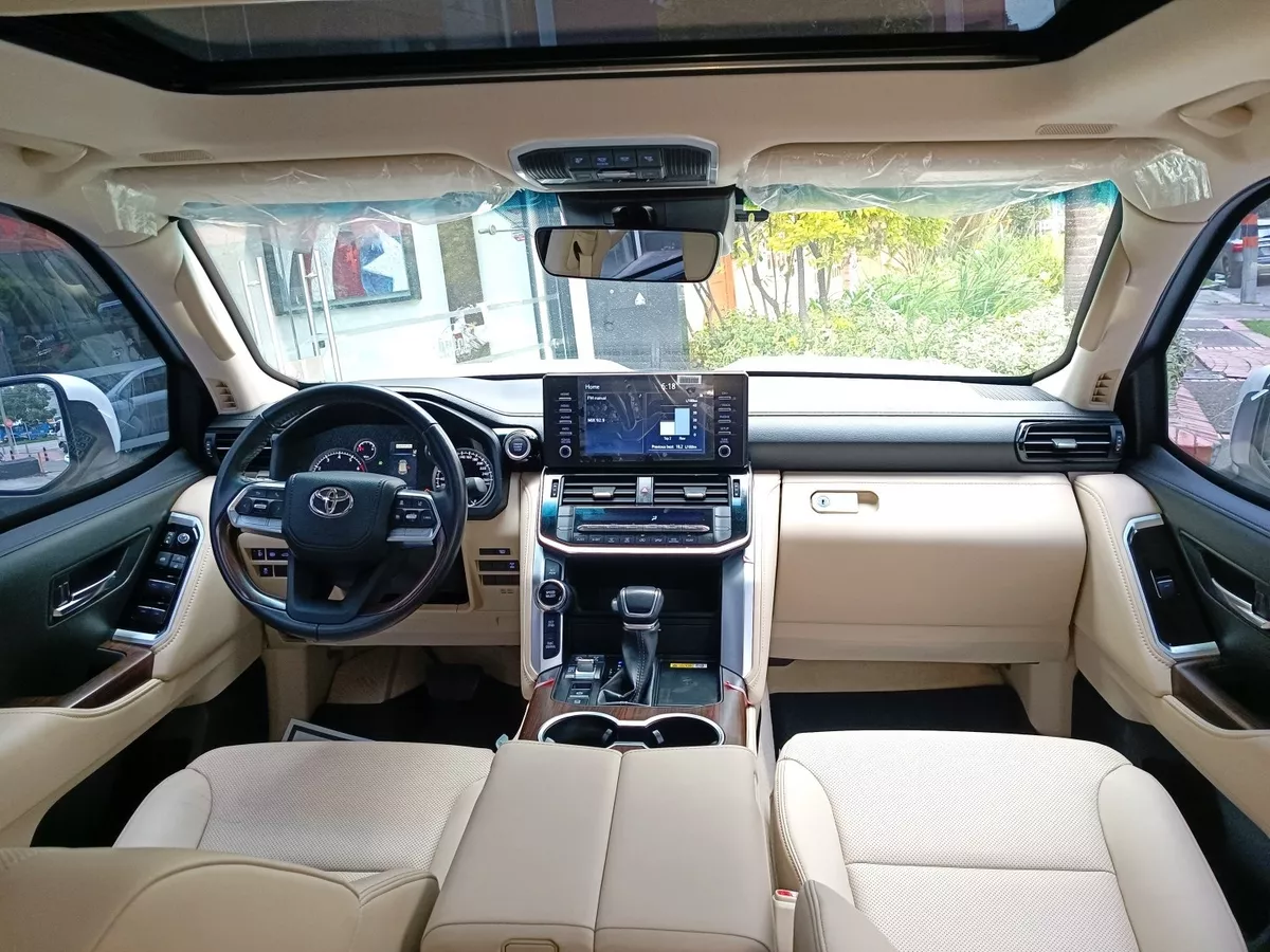 TOYOTA LAND CRUISER LC300 GXR 2022