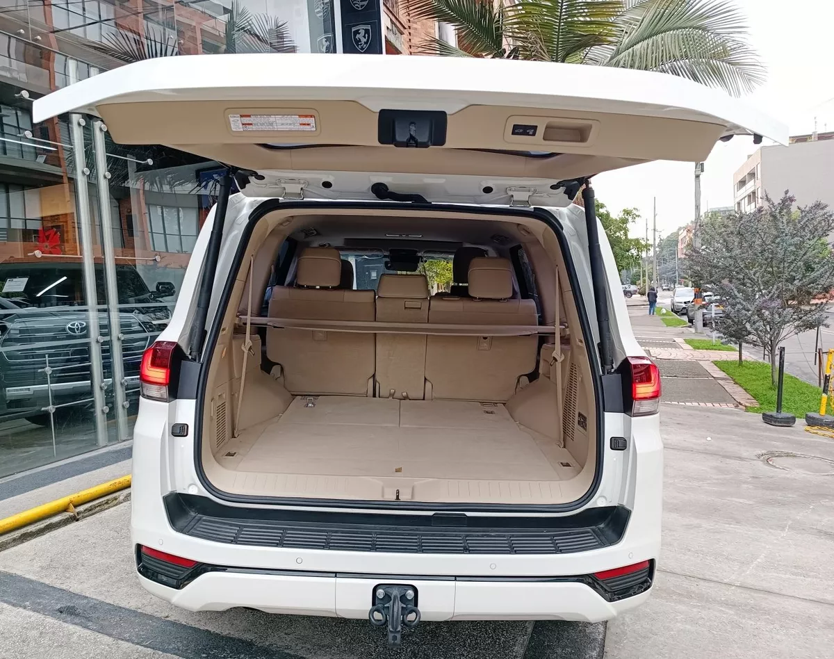 TOYOTA LAND CRUISER LC300 GXR 2022