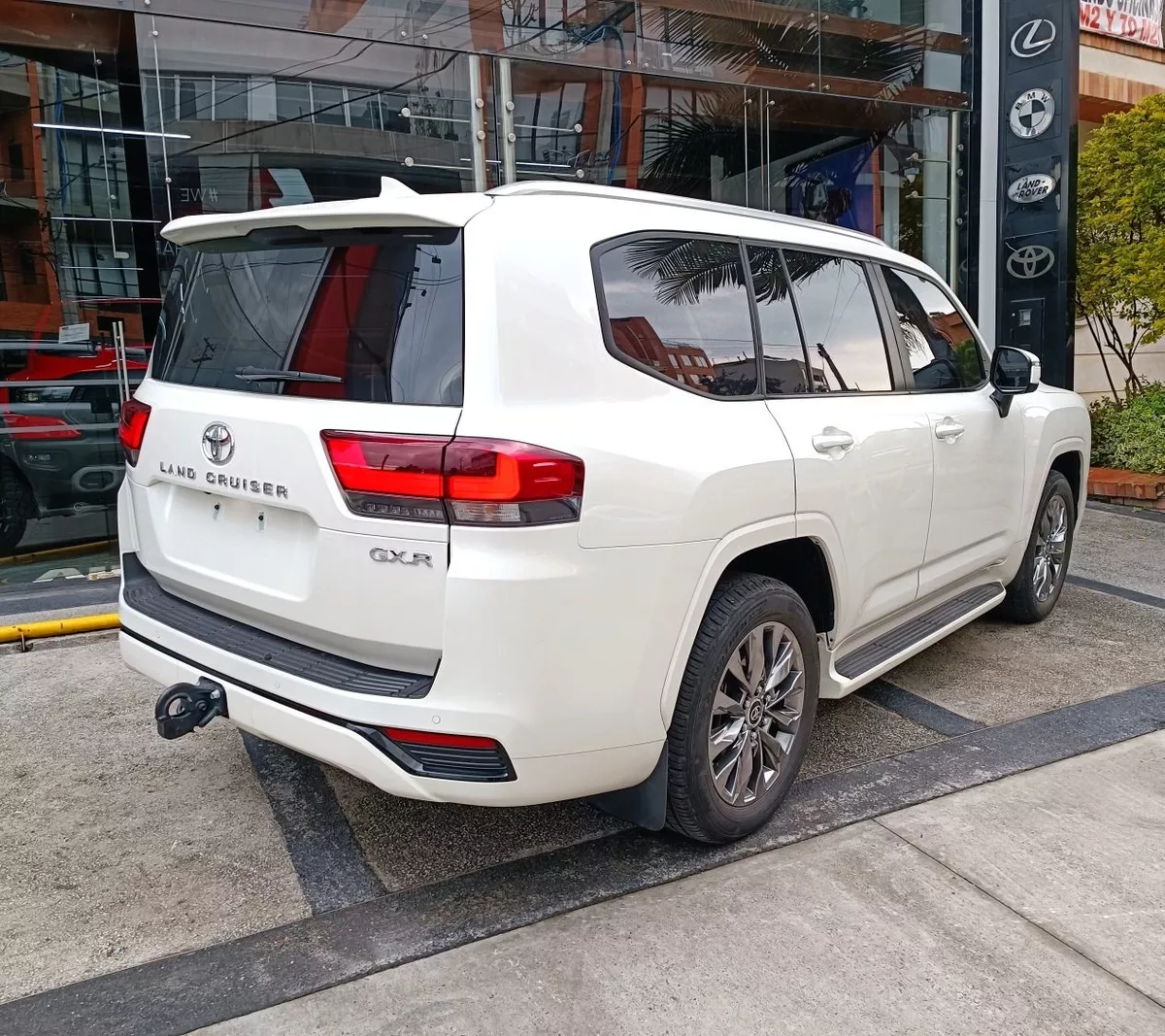 TOYOTA LAND CRUISER LC300 GXR 2022