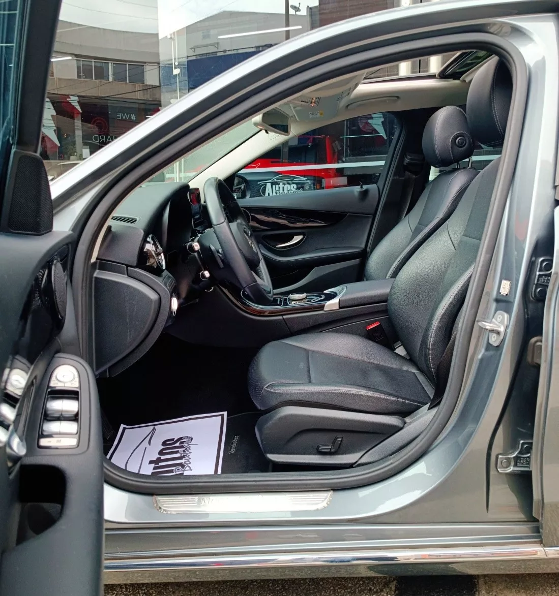Mercedes Benz C180 Modelo 2017