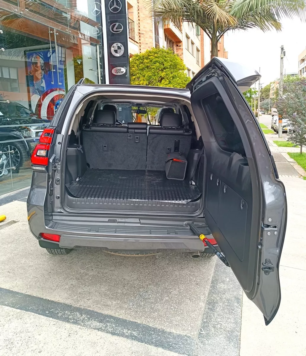 Toyota Prado TXL Modelo 2023 Blindada