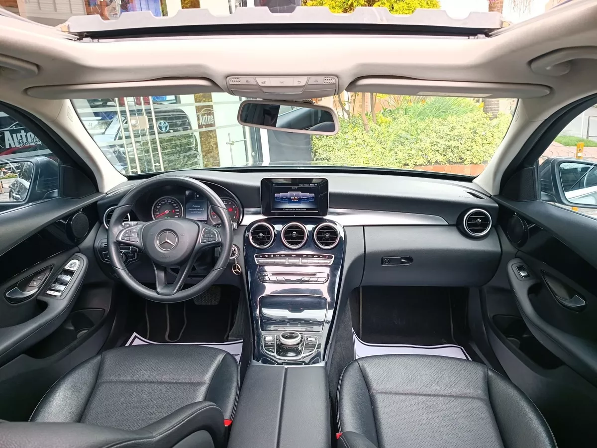Mercedes Benz C180 Modelo 2017