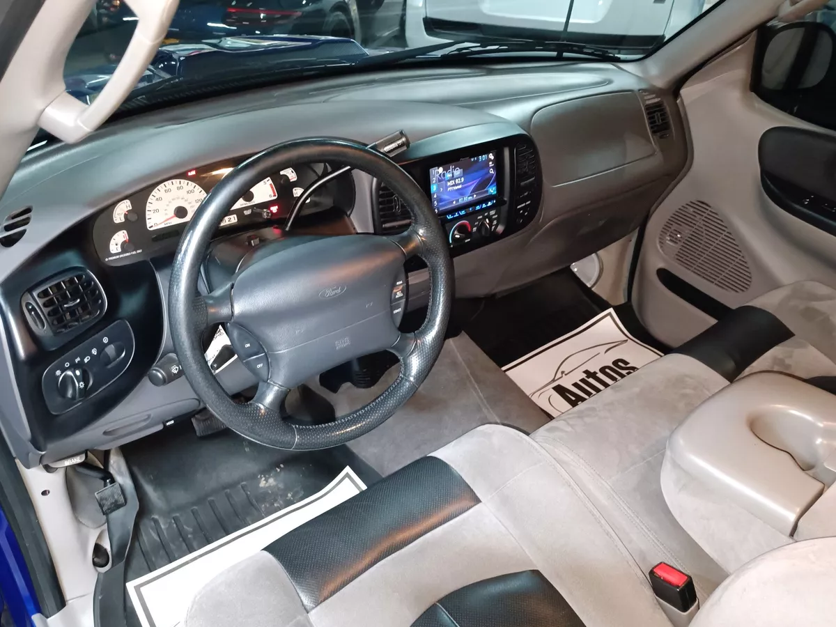 Ford F-150 Lightning 5.4 SVT 2004