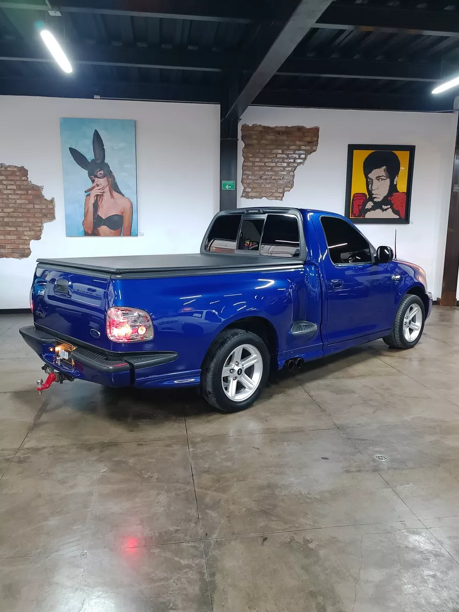 Ford F-150 Lightning 5.4 SVT 2004