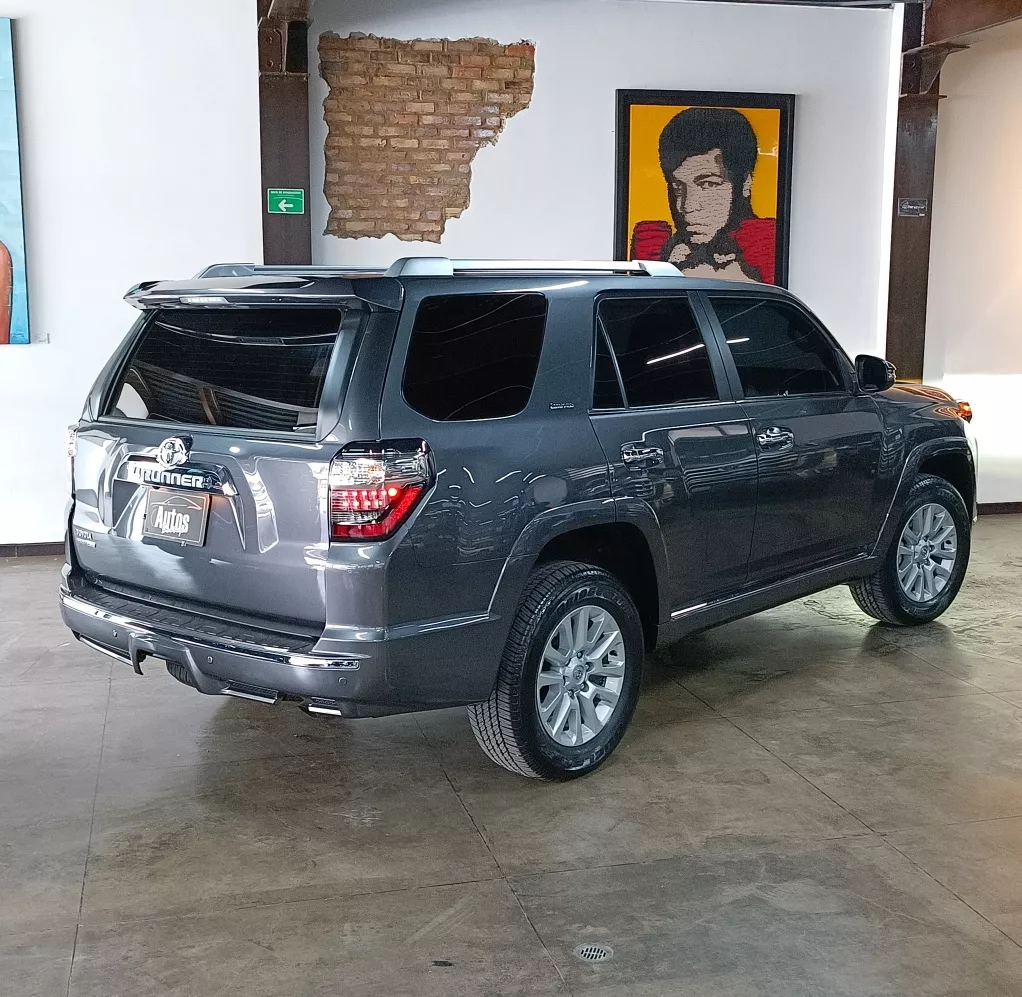 TOYOTA 4RUNNER LIMITED BLINDADA 2023