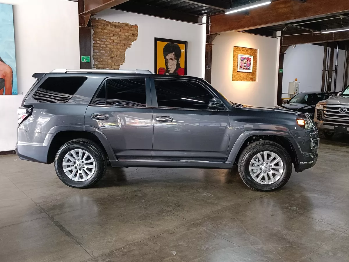 TOYOTA 4RUNNER LIMITED BLINDADA 2023