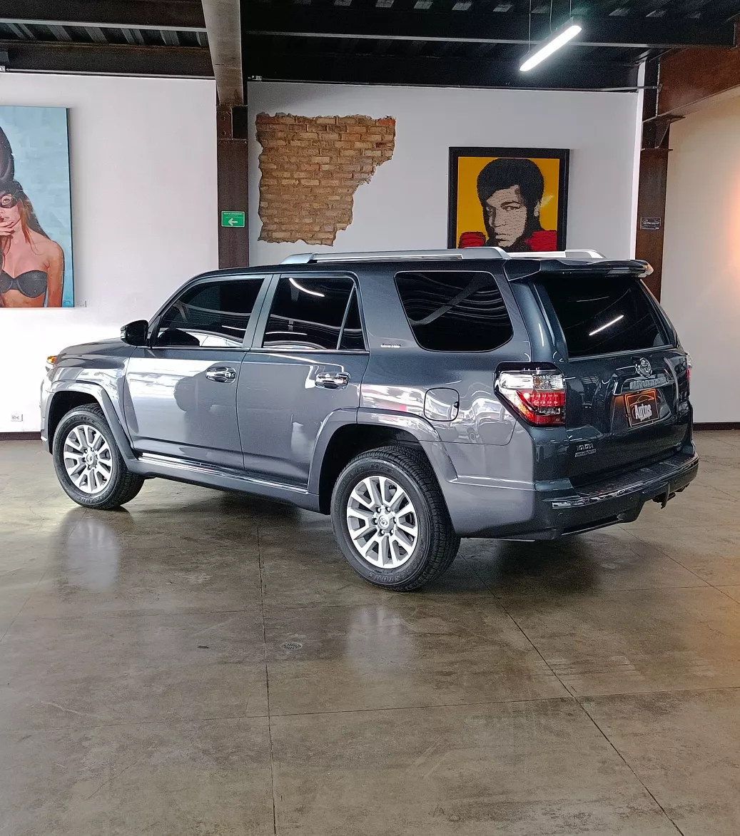 TOYOTA 4RUNNER LIMITED BLINDADA 2023