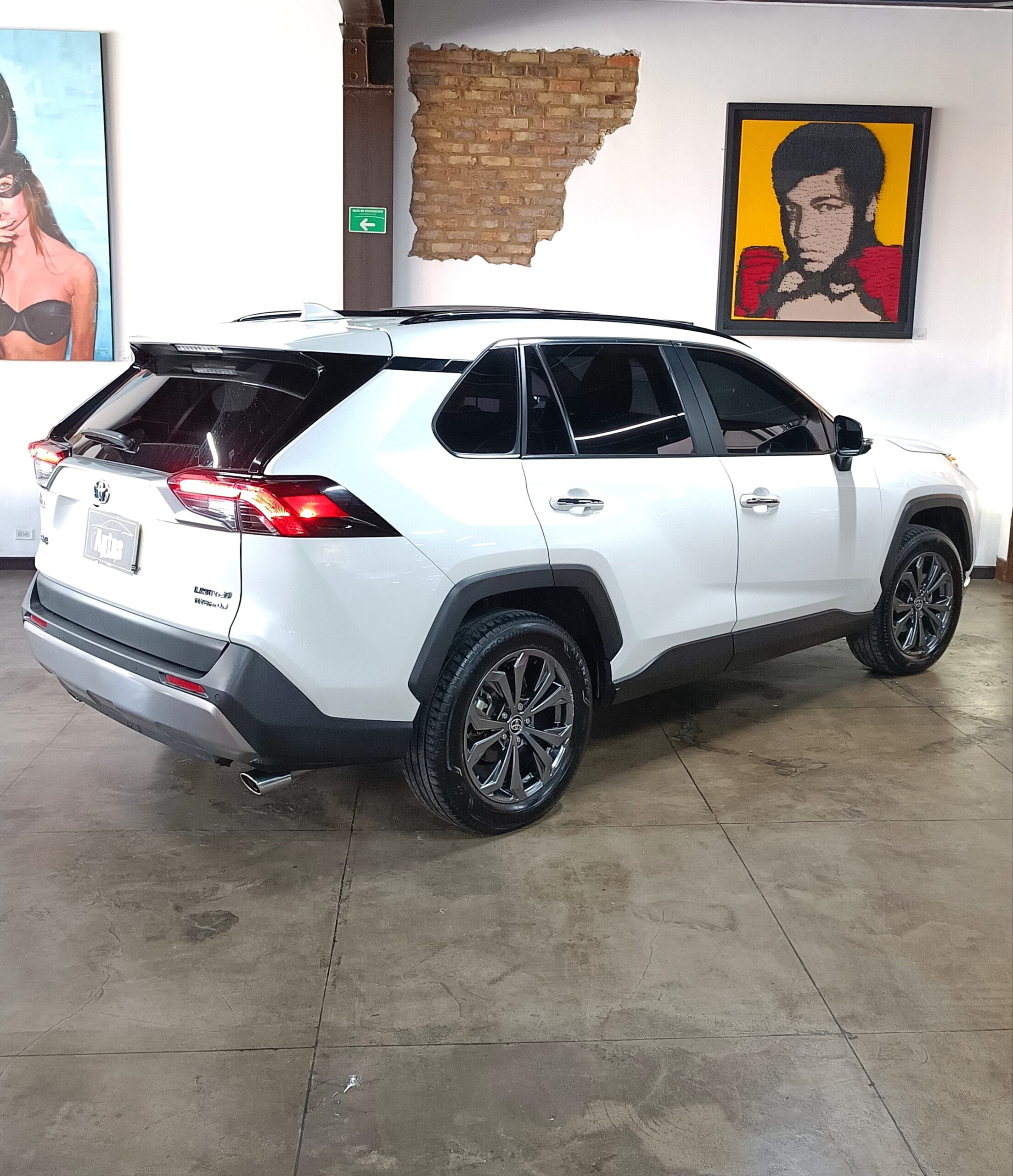 TOYOTA RAV4 LIMITED HIBRIDA 2022 BLINDADA