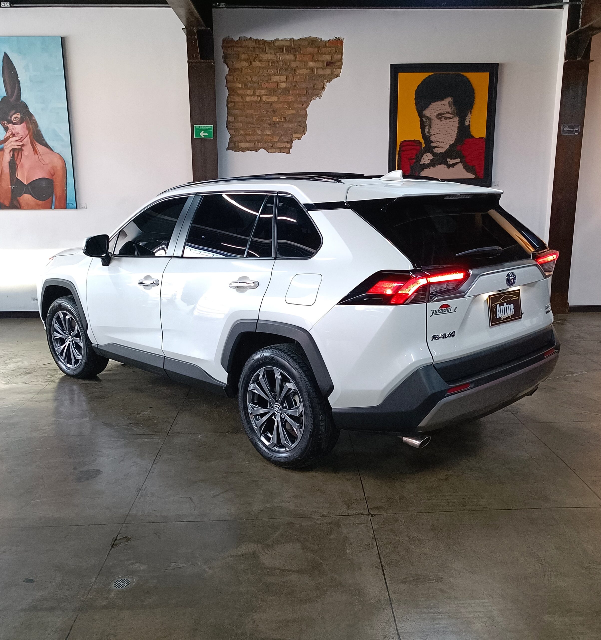 TOYOTA RAV4 LIMITED HIBRIDA 2022 BLINDADA