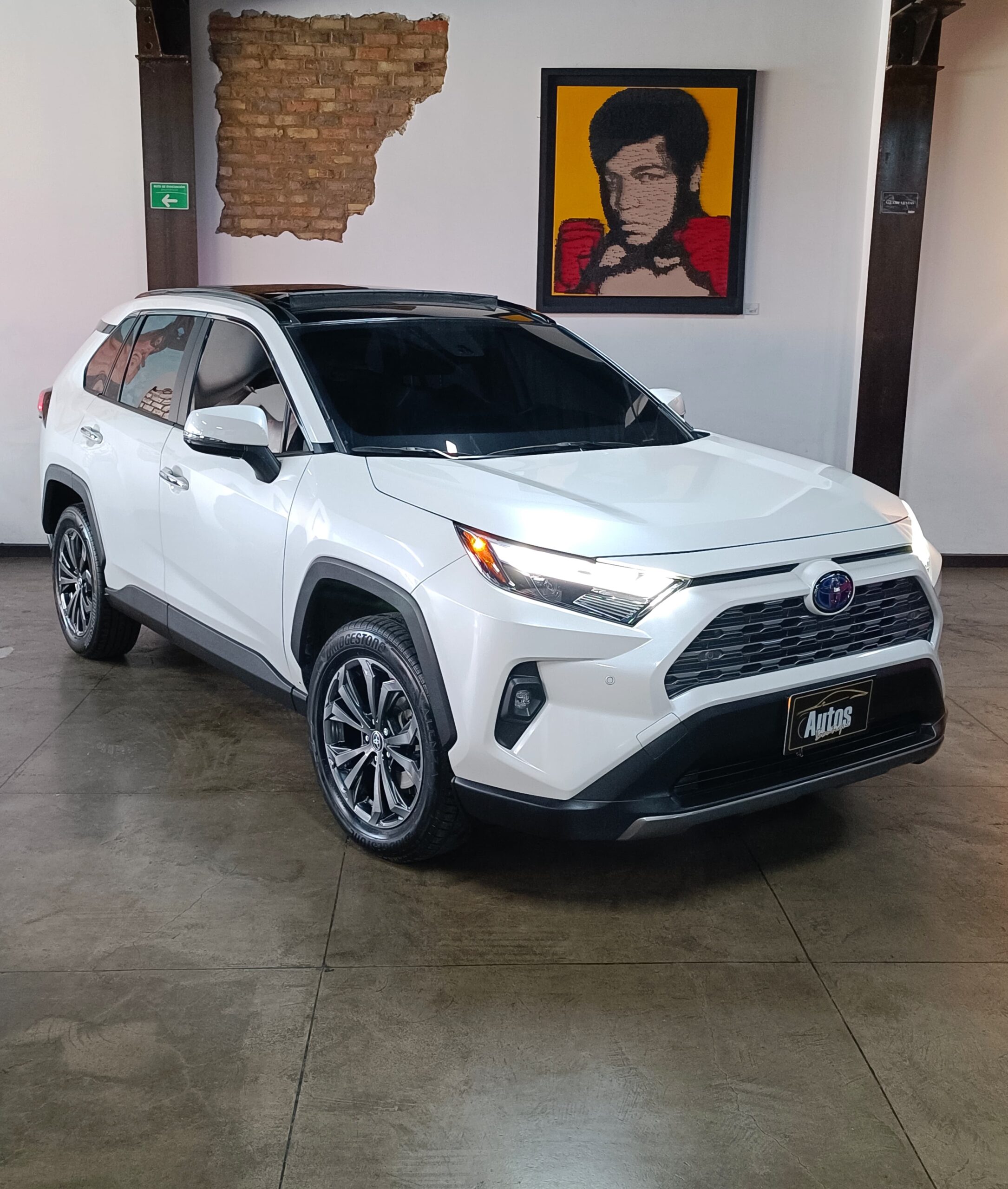 TOYOTA RAV4 LIMITED HIBRIDA 2022 BLINDADA