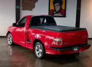 Ford F-150 5.4 SVT Lightning  2002