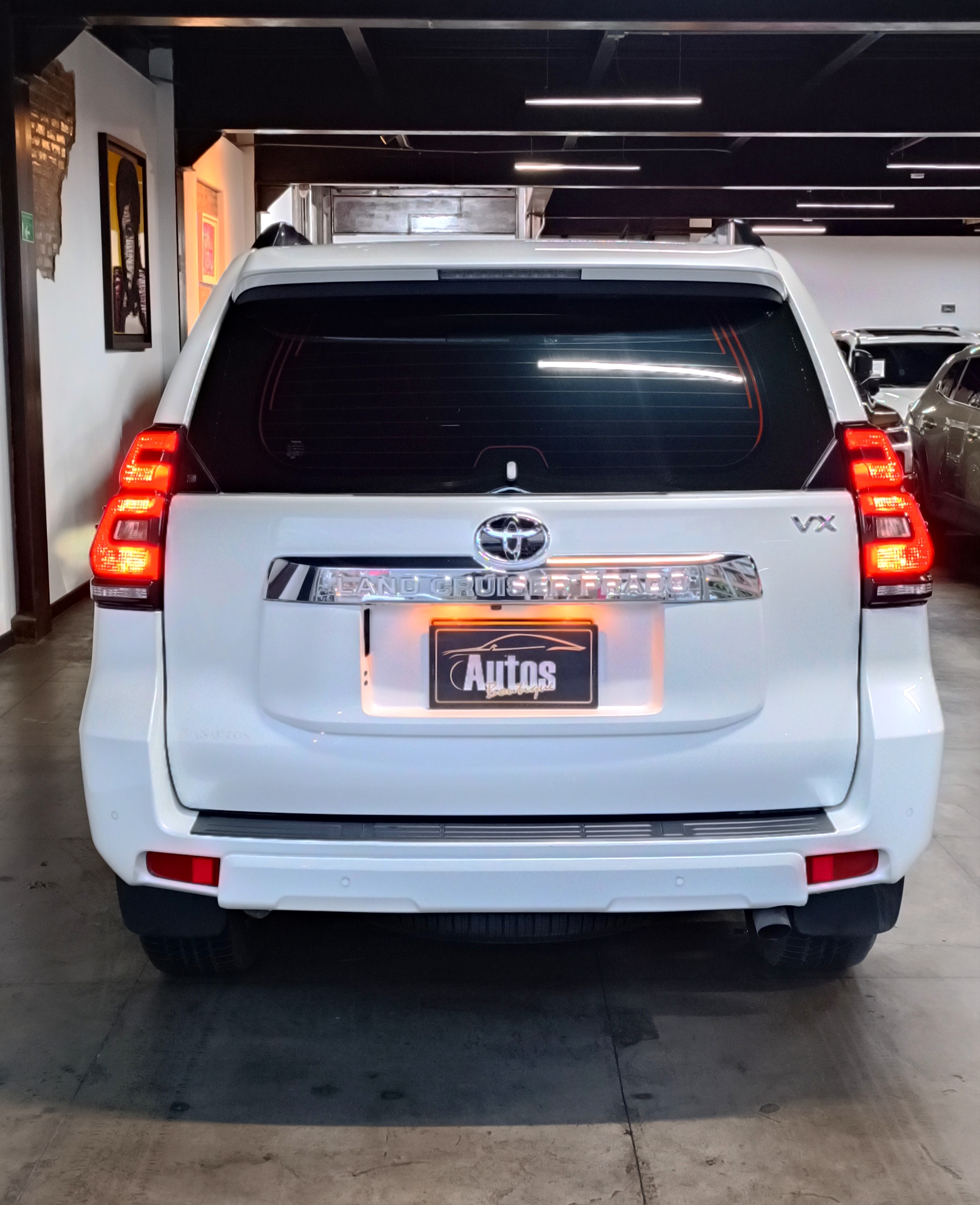 TOYOTA PRADO VX 2023