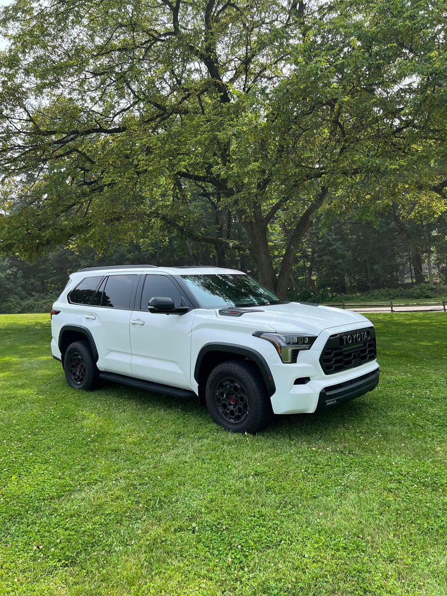 TOYOTA SEQUOIA TRD PRO 2024