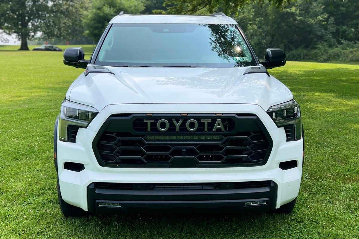 TOYOTA SEQUOIA TRD PRO 2024